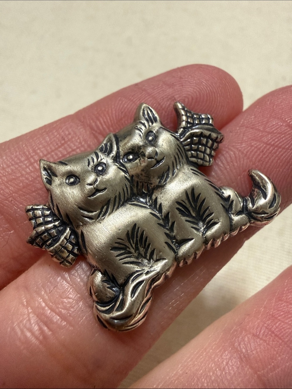 Lovely Sterling Silver Cats Brooch Pin